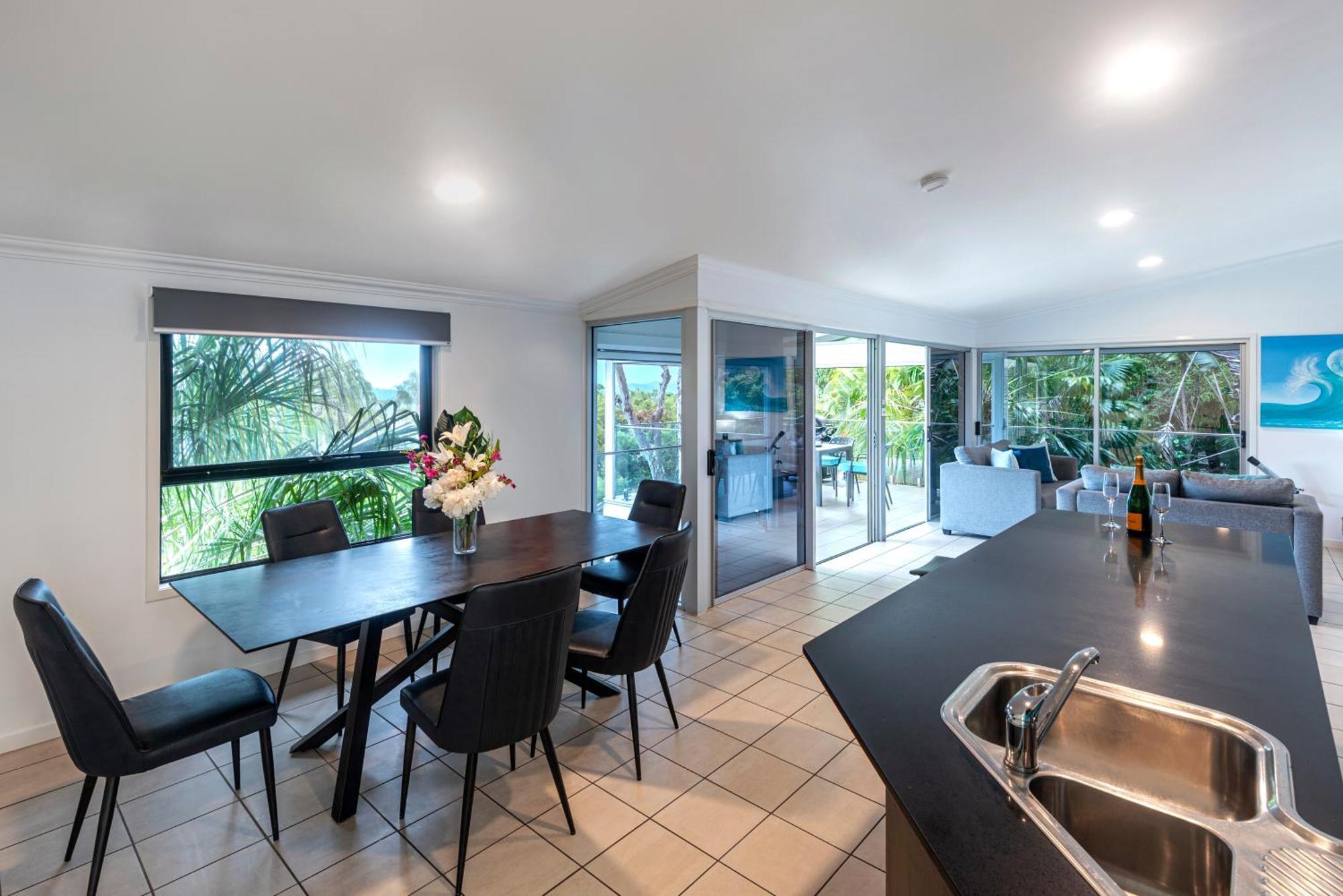 Oasis Apartments On Hamilton Island By Hiha Екстер'єр фото